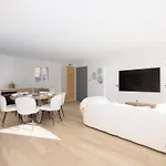Maison 6 Personnes A Armenteule Avec Wifi Et Animaux Bienvenus - Fr-1-695-99 *
