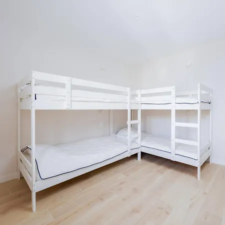 Maison 6 Personnes A Armenteule Avec Wifi Et Animaux Bienvenus - Fr-1-695-99 *