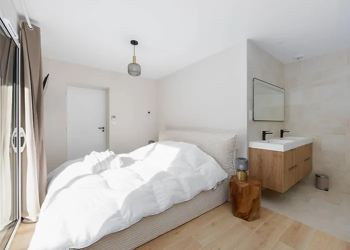 Maison 6 Personnes A Armenteule Avec Wifi Et Animaux Bienvenus - Fr-1-695-99 Estarvielle