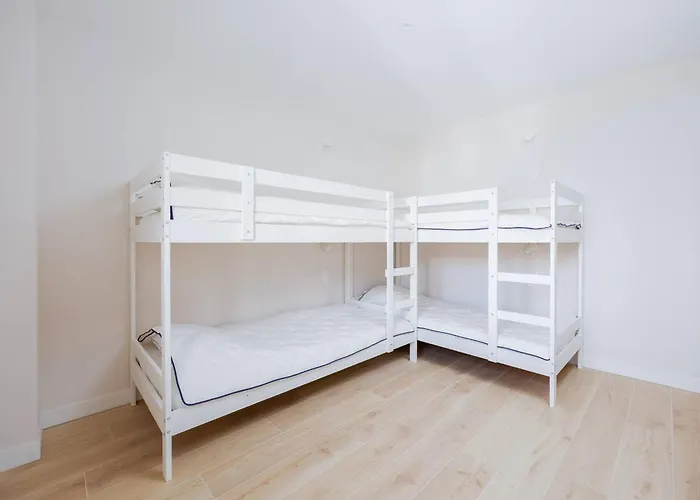 Maison 6 Personnes A Armenteule Avec Wifi Et Animaux Bienvenus - Fr-1-695-99 *